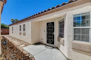 Photo #4: 2515400 Listing 