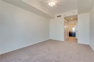 Photo #4: 2515413 Listing 