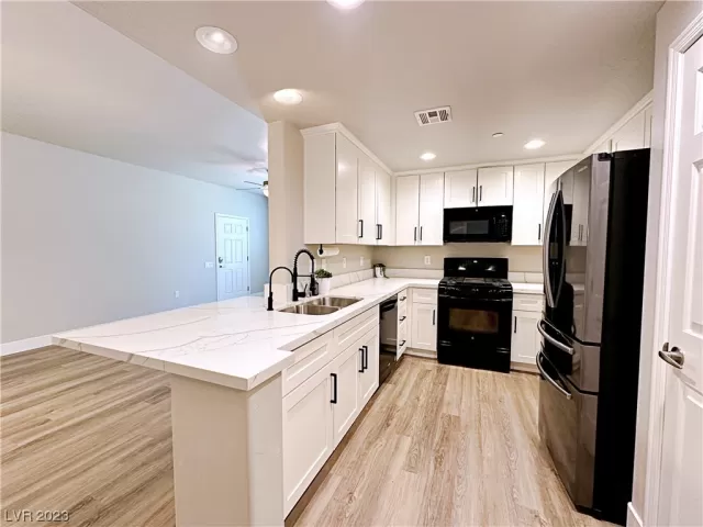 MLS: 2515426 Condo For Sale