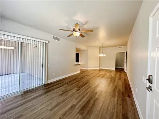 Photo #4: 2515426 Listing 