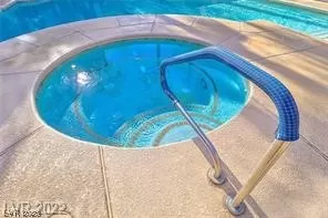 Photo #5: 2515450 Listing 