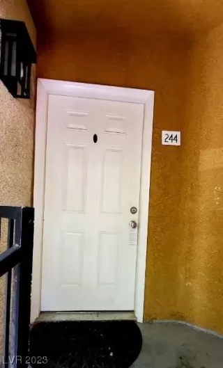 Photo #2: 2515469 Listing 