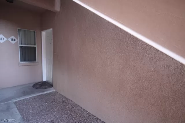 MLS: 2515515 Condo For Sale