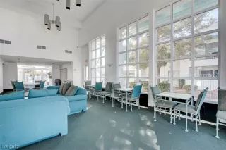 Photo #5: 2515545 Listing 