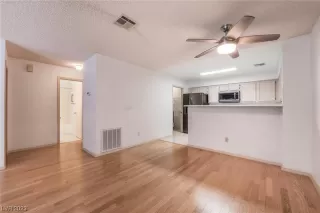 Photo #6: 2515578 Listing