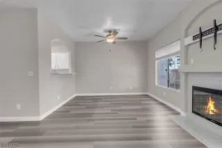 Photo #1: 2515596 Listing