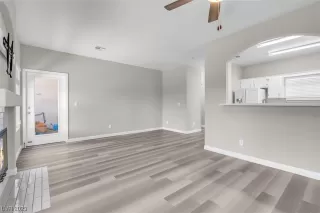 Photo #3: 2515596 Listing