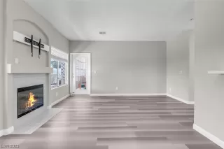 Photo #4: 2515596 Listing