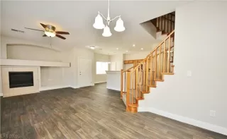 Photo #2: 2515647 Listing 