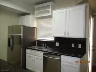 Photo #2: 2515709 Listing 