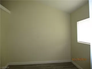 Photo #5: 2515709 Listing 