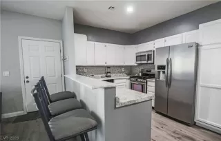 Photo #2: 2515711 Listing