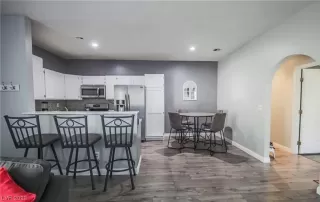 Photo #3: 2515711 Listing