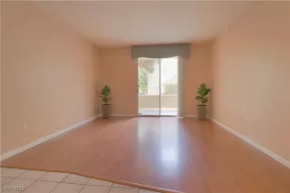 Photo #5: 2515726 Listing