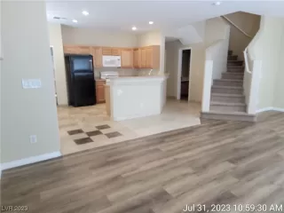 Photo #3: 2515740 Listing 