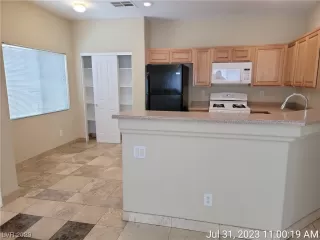 Photo #5: 2515740 Listing 