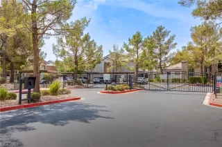 Photo #1: 2515799 Listing