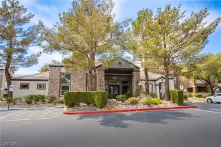 Photo #2: 2515799 Listing