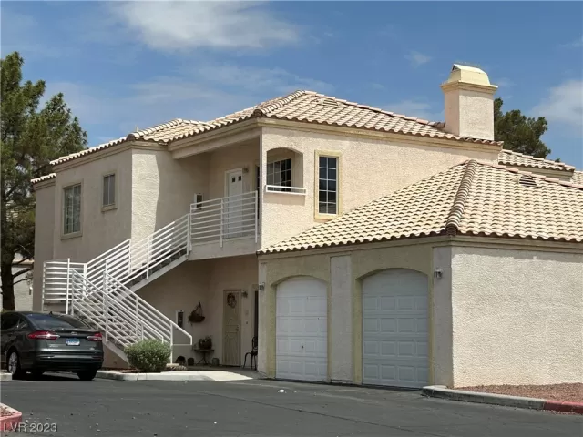 MLS: 2515827 Condo For Sale