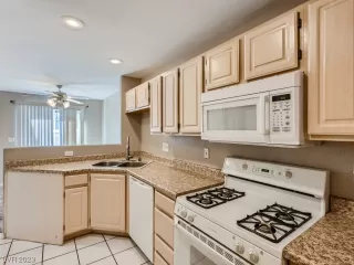 Photo #3: 2515837 Listing 