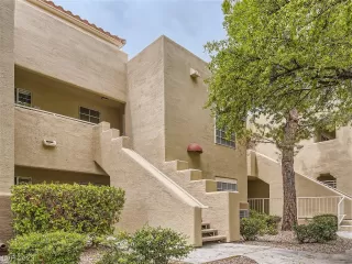 Photo #2: 2515840 Listing