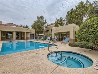 Photo #3: 2515840 Listing