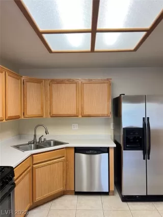 Photo #5: 2515874 Listing 