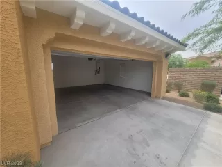 Photo #3: 2515909 Listing 