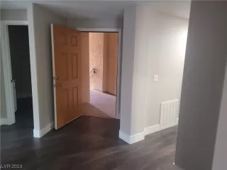 Photo #4: 2515909 Listing 