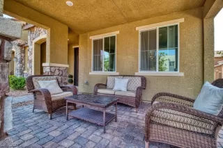 Photo #2: 2515935 Listing