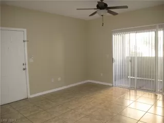 Photo #3: 2515953 Listing