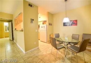 Photo #5: 2515953 Listing