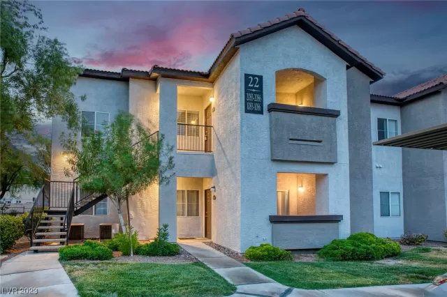 MLS: 2515981 Condo For Sale