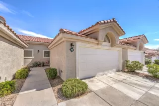 Photo #2: 2515985 Listing