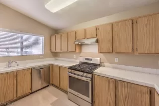 Photo #5: 2515985 Listing