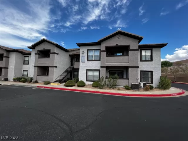 MLS: 2515986 Condo For Sale