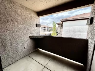 Photo #1: 2515986 Listing 