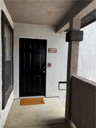 Photo #3: 2515986 Listing 