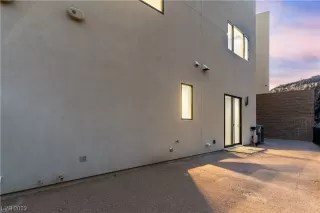 Photo #3: 2515989 Listing