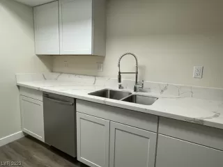 Photo #4: 2515992 Listing 