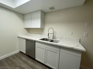 Photo #5: 2515992 Listing 