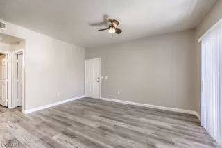 Photo #5: 2516003 Listing 