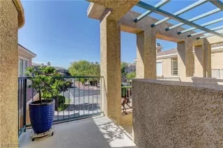 Photo #3: 2516031 Listing 