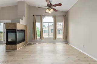 Photo #3: 2516039 Listing 