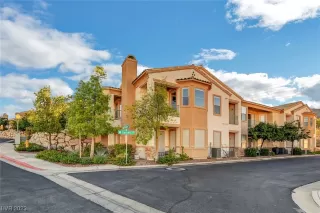 Photo #2: 2516049 Listing