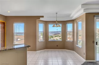 Photo #5: 2516049 Listing