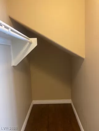 Photo #4: 2516057 Listing 