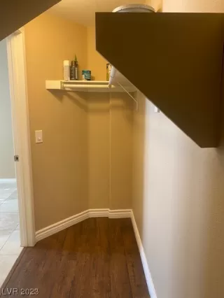 Photo #5: 2516057 Listing 