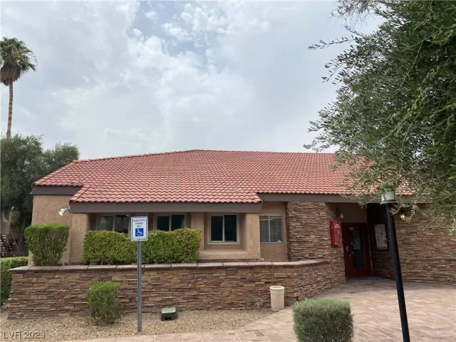 MLS: 2516061 Condo For Sale