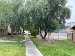 Photo #4: 2516061 Listing 